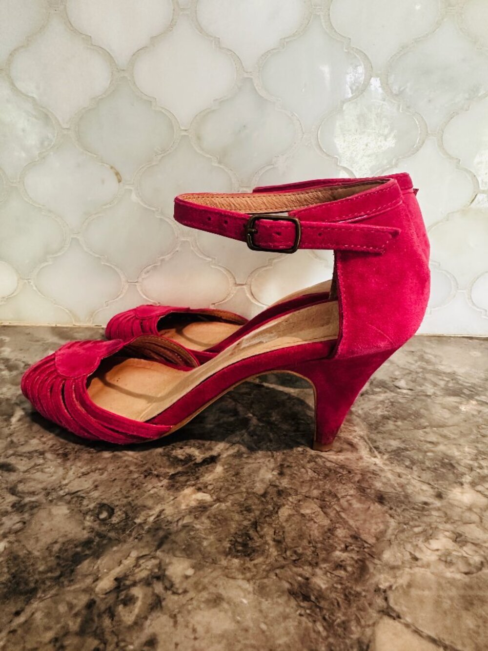 ALDO Fuchsia Suede Ankle-Strap Heels with Heart Accent - Picture 3 of 13